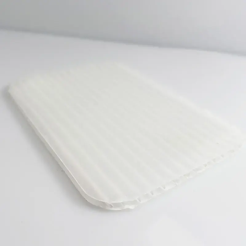 COROPLAST 8.0 MM 122X244 BLANCO FLAUTA INVERTIDA